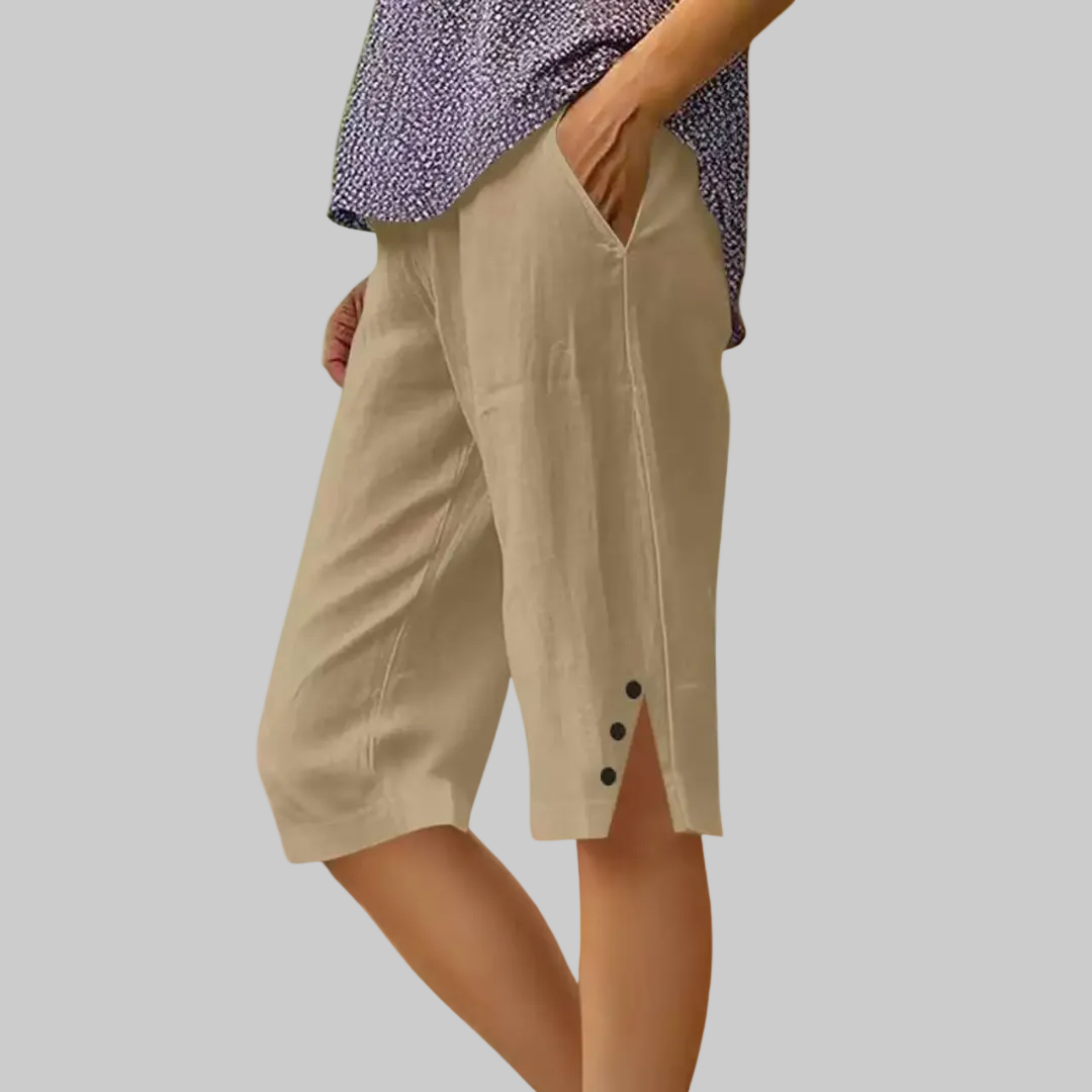 Bermuda Shorts | Lightweight shorts with button details